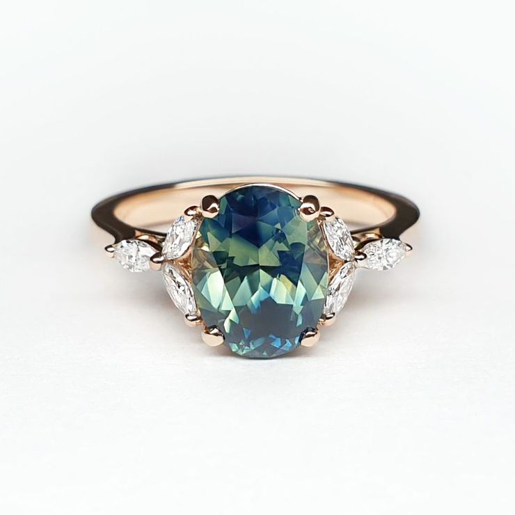 Marquise diamond petals