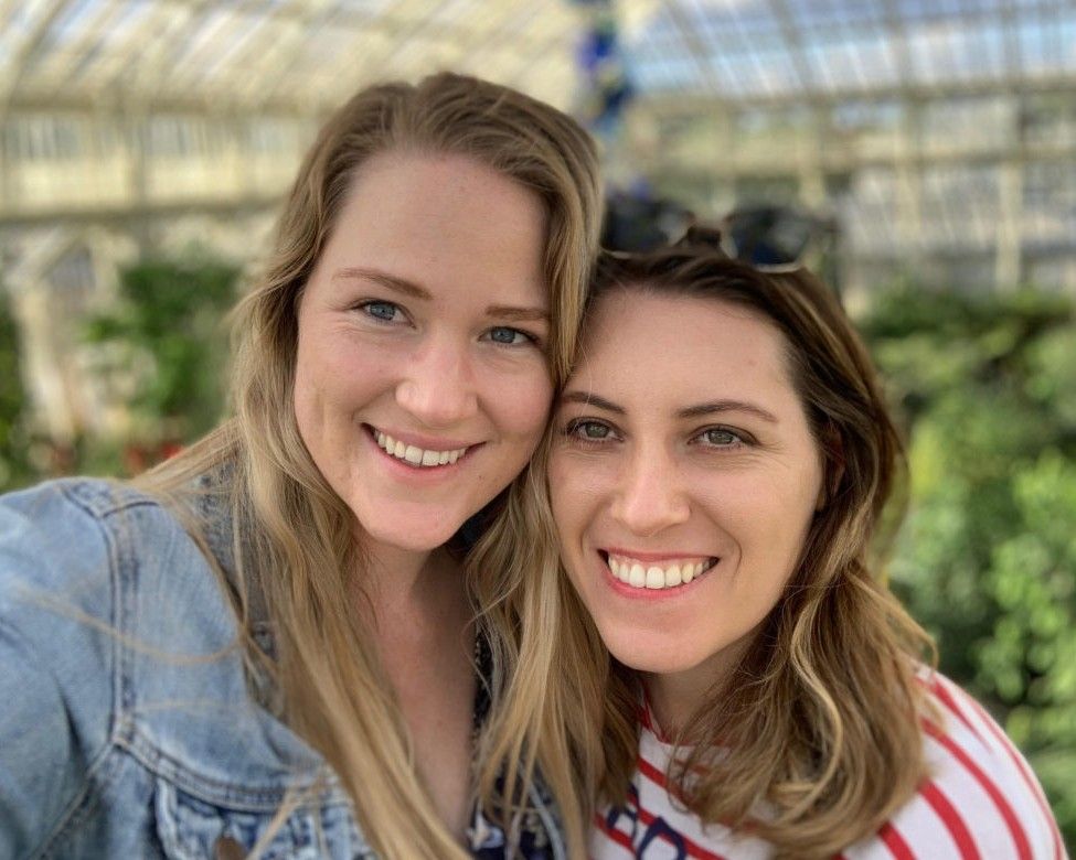 Sarah and Mindy love story