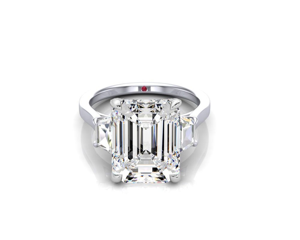 Gwen Stefani engagement ring emerald diamond Trilogy ring