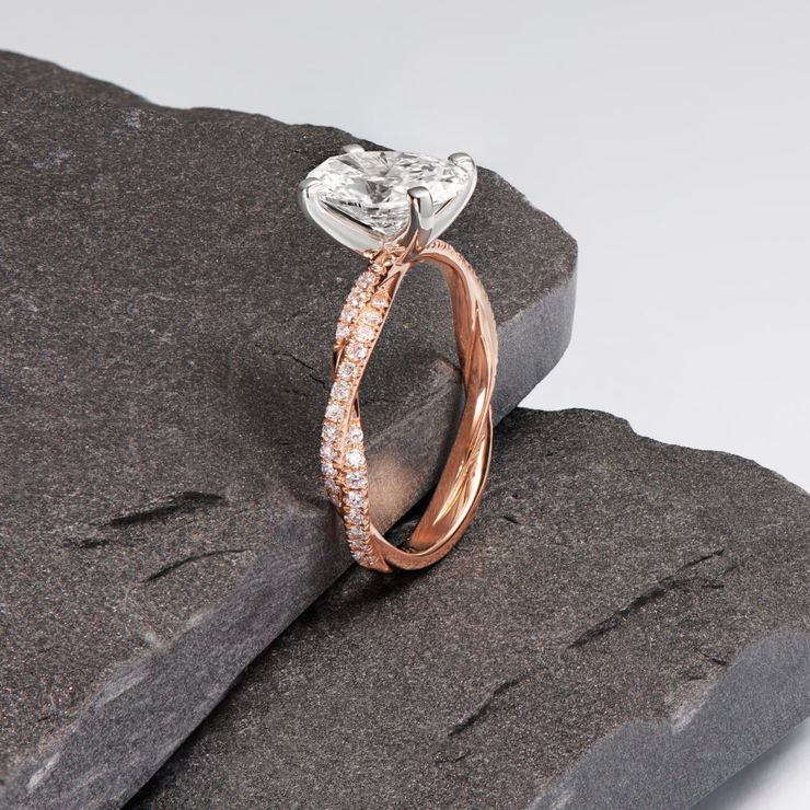 Rose gold twisted band pave oval