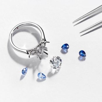Coloured gemstones