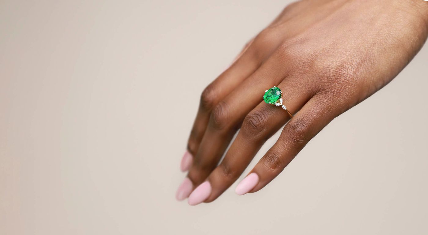 Emerald banner tamora on hand