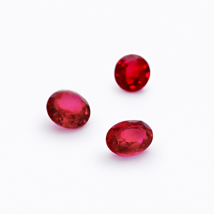 Oval rubies