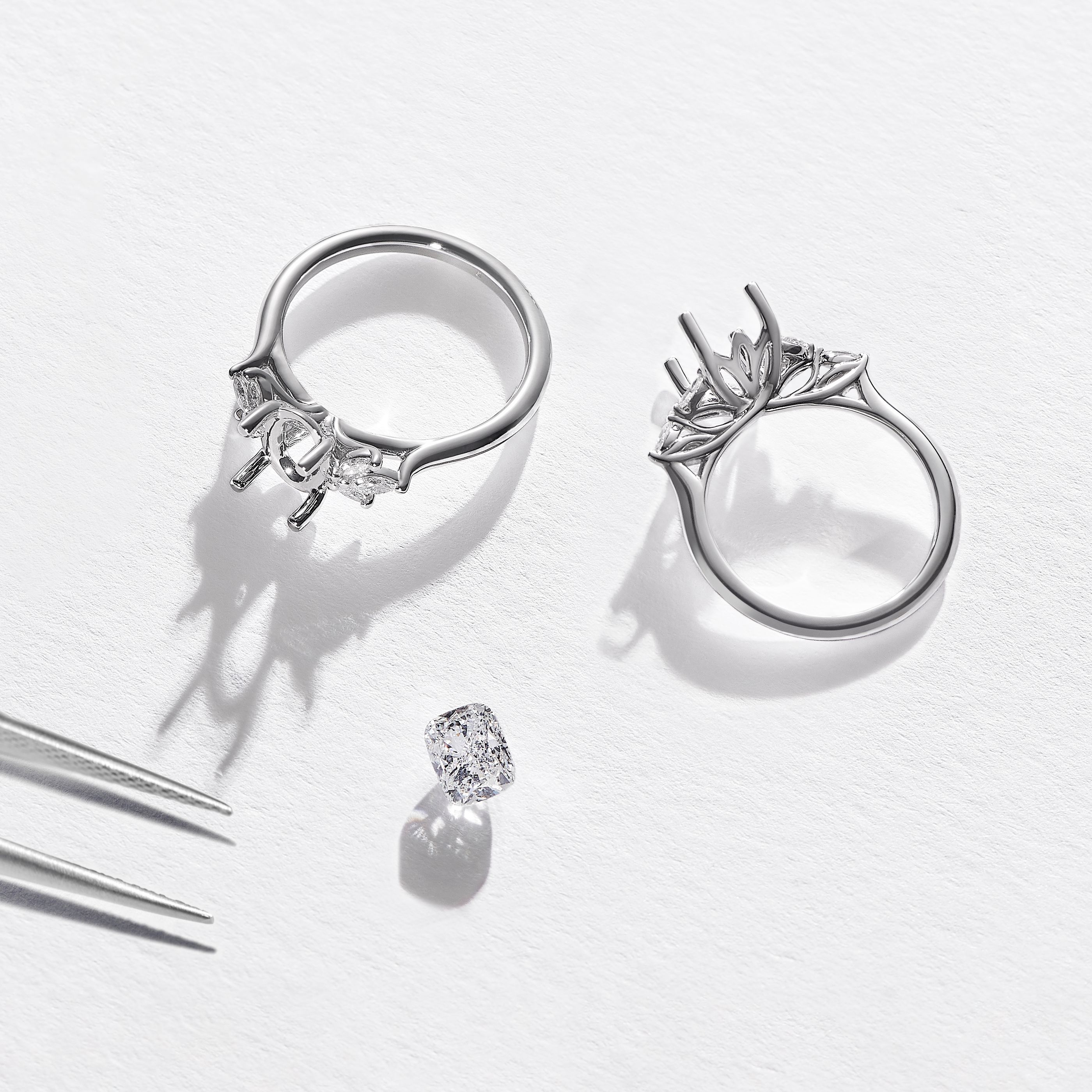 Cushion cut diamond unset engagement rings