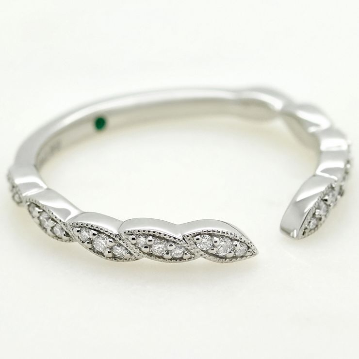 Art nouveau inspired wedding band with round diamonds and milgrain