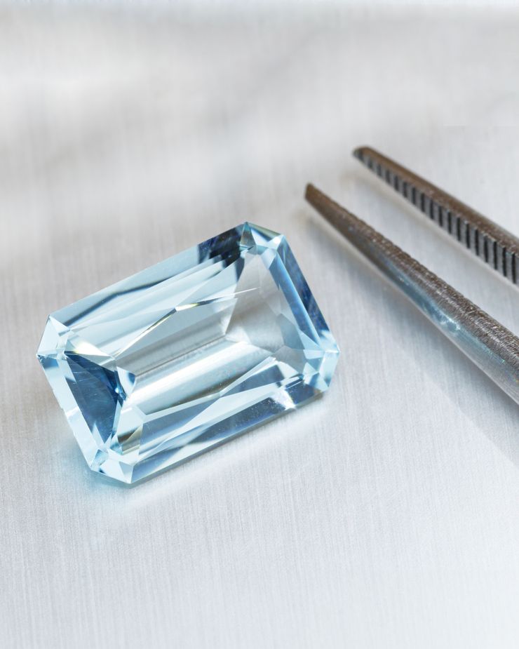 Macro mineral faceted stone aquamarine