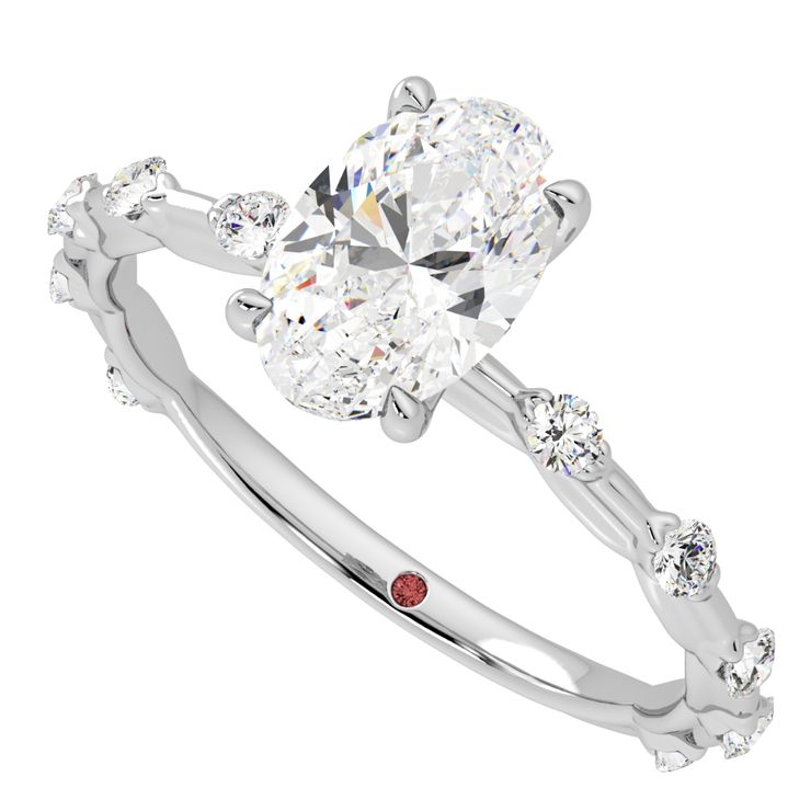 Oval petite petal pavé