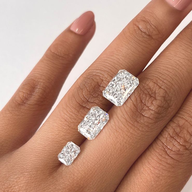 Loose radiant cut sq