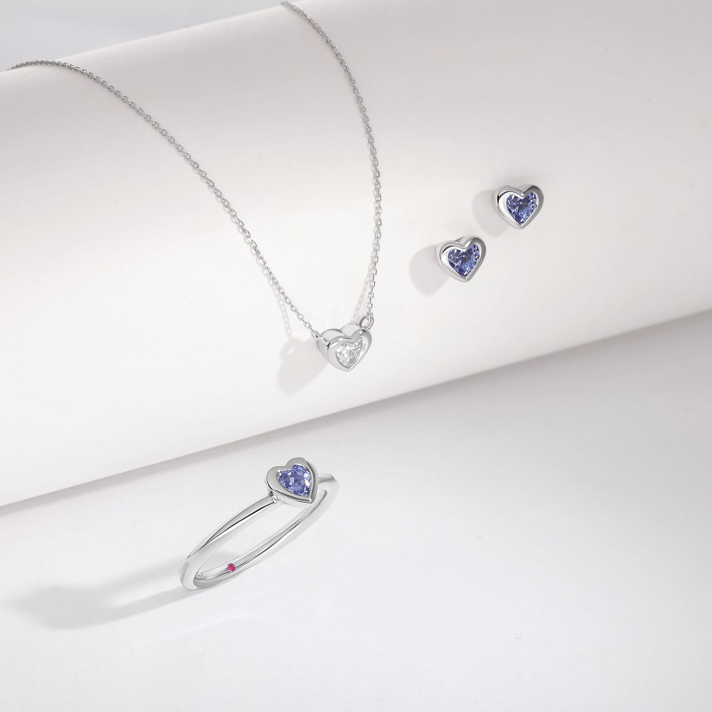 Amore collection blue sapphires