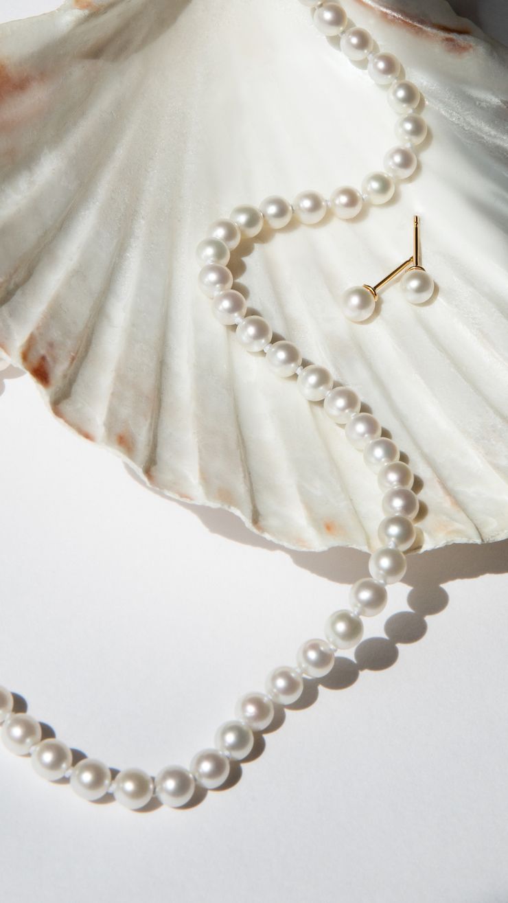 Pearl on shell