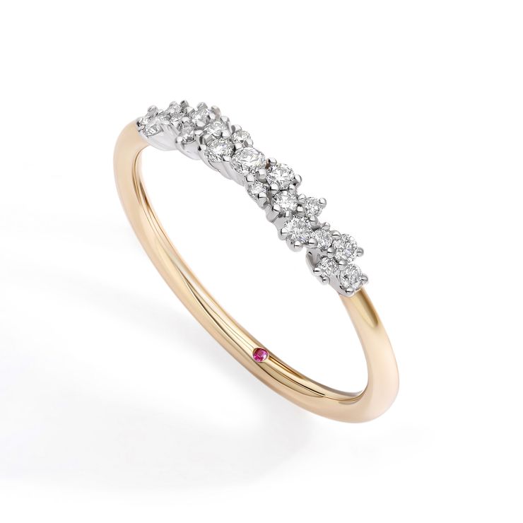 Ladies wedding ring