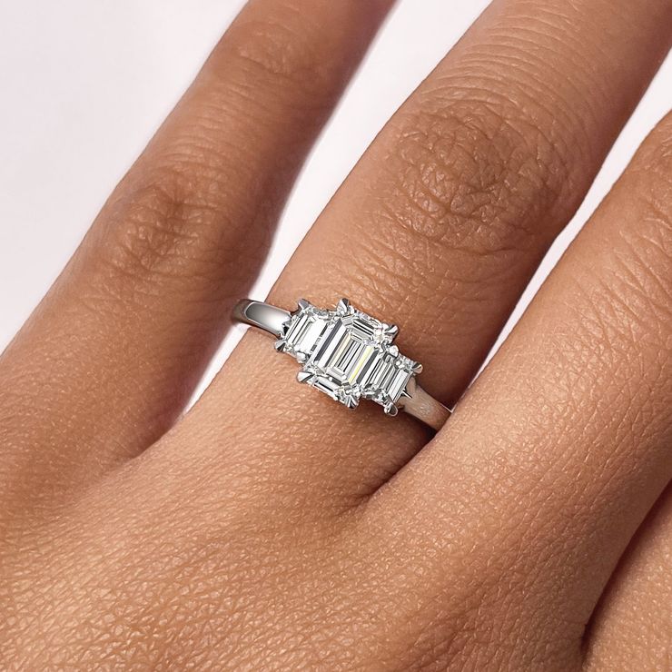 Trinity Emerald 0.8ct
