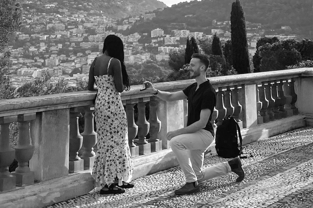 Tracy & Barney engagement proposal moment