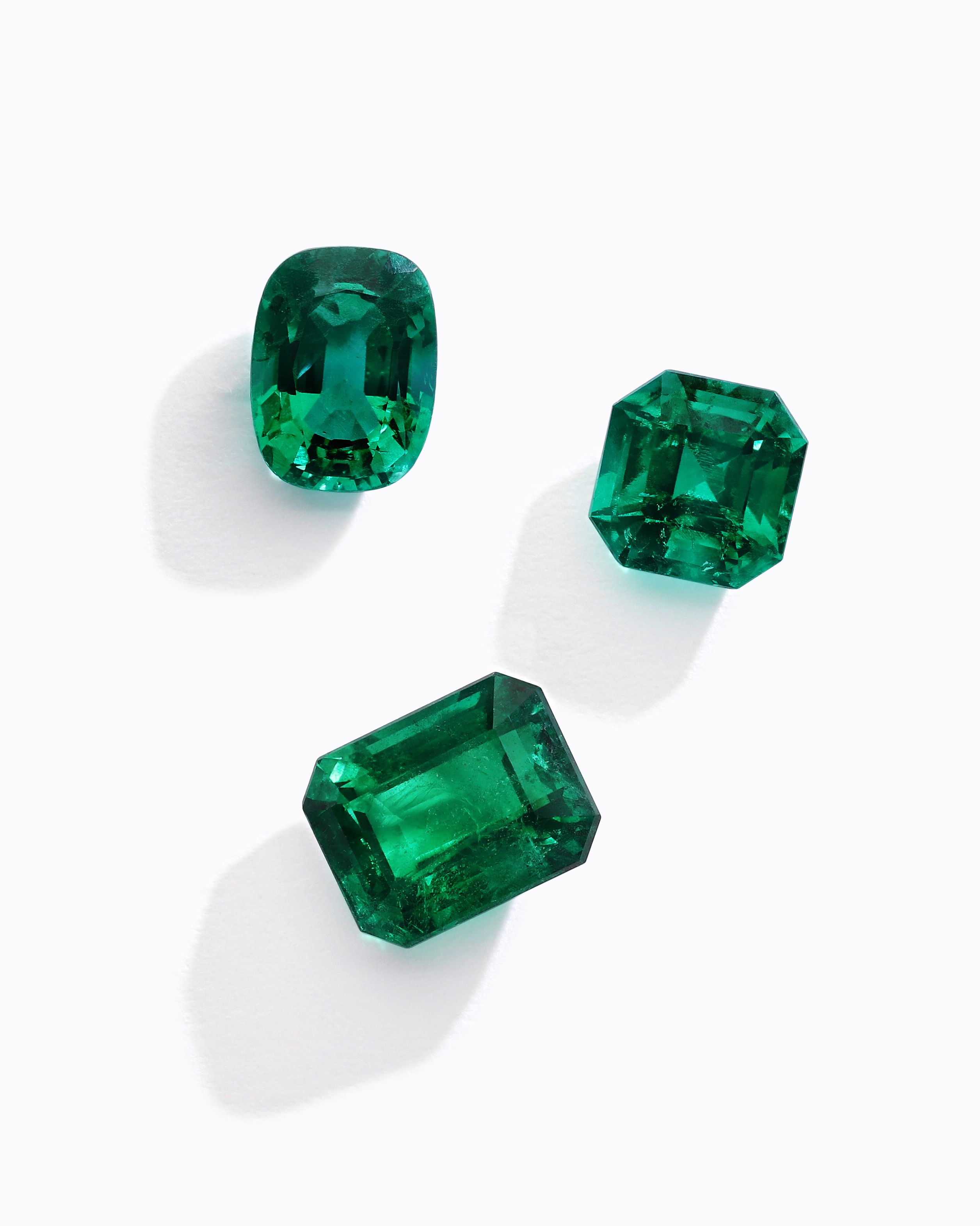 Green emerald gemstones selected for custom jewellery