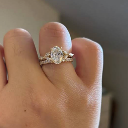 Image by Hồng Ngọc Bảo Châu Vũ