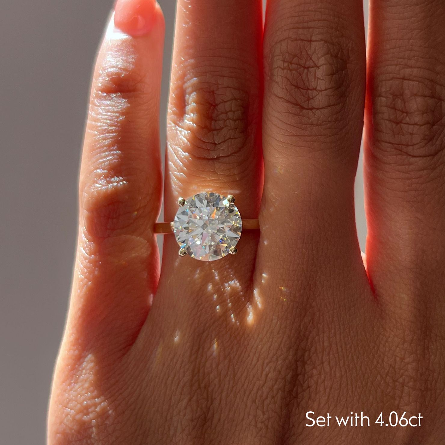 Taylor & Hart Hope Round Engagement Ring 1