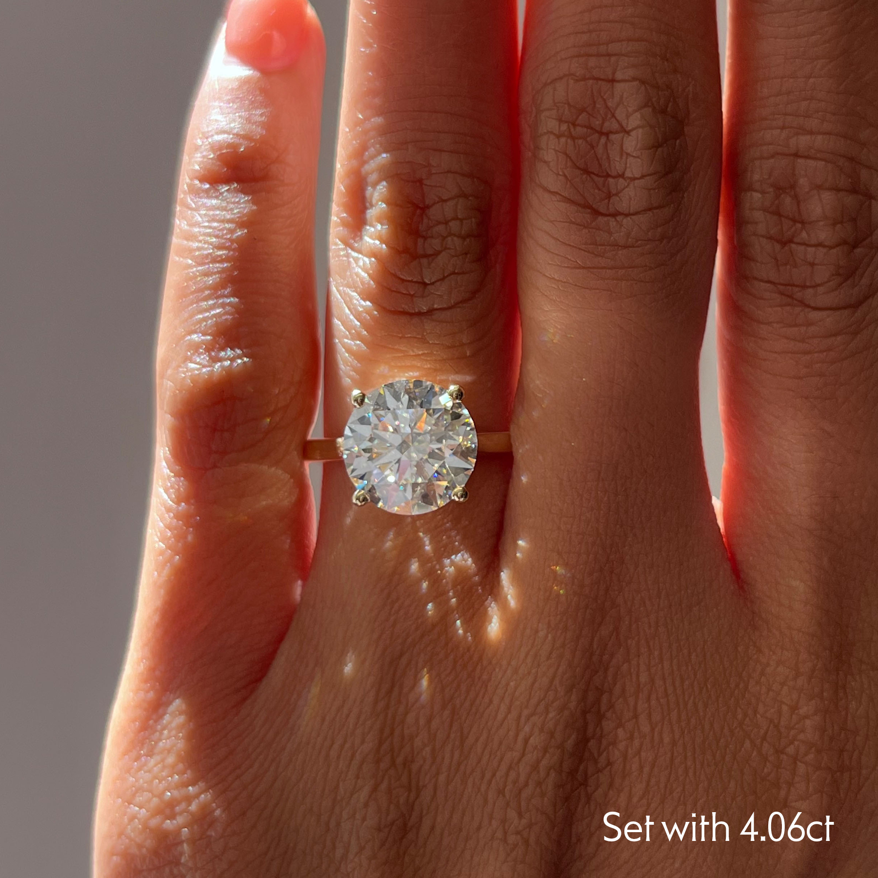 Taylor & Hart Hope Round Engagement Ring 1