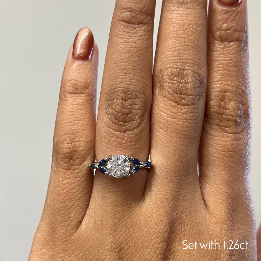 Taylor & Hart Tamora Round Engagement Ring 3
