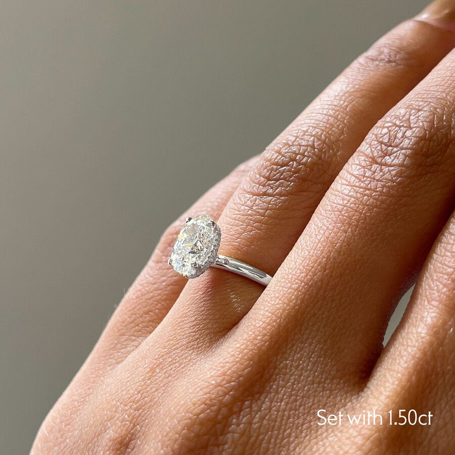 Taylor & Hart Whisper Oval Engagement Ring 4
