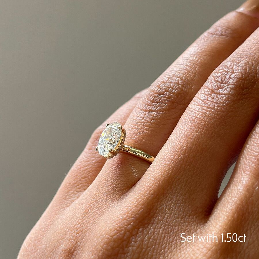 Taylor & Hart Whisper Oval Engagement Ring 3