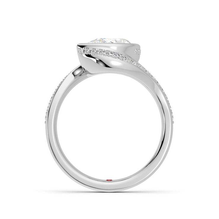 Taylor & Hart Nalu Pear Engagement Ring 1