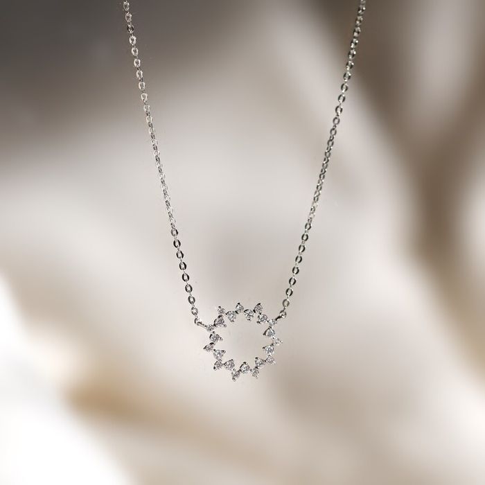 Nieve Necklace