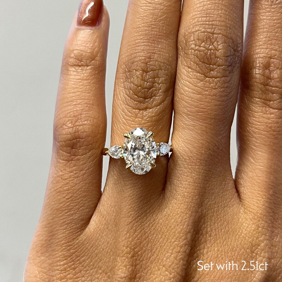 Taylor & Hart Affinity Oval Engagement Ring 1