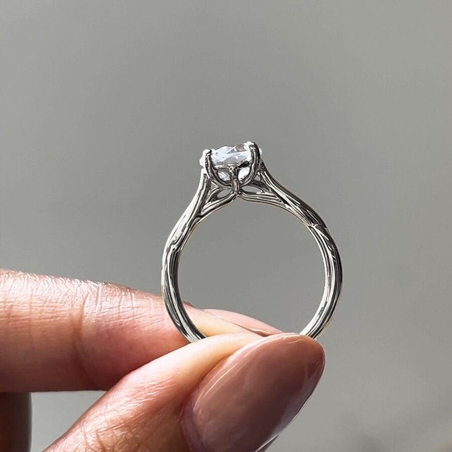 Taylor & Hart Mariposa Round Engagement Ring 4