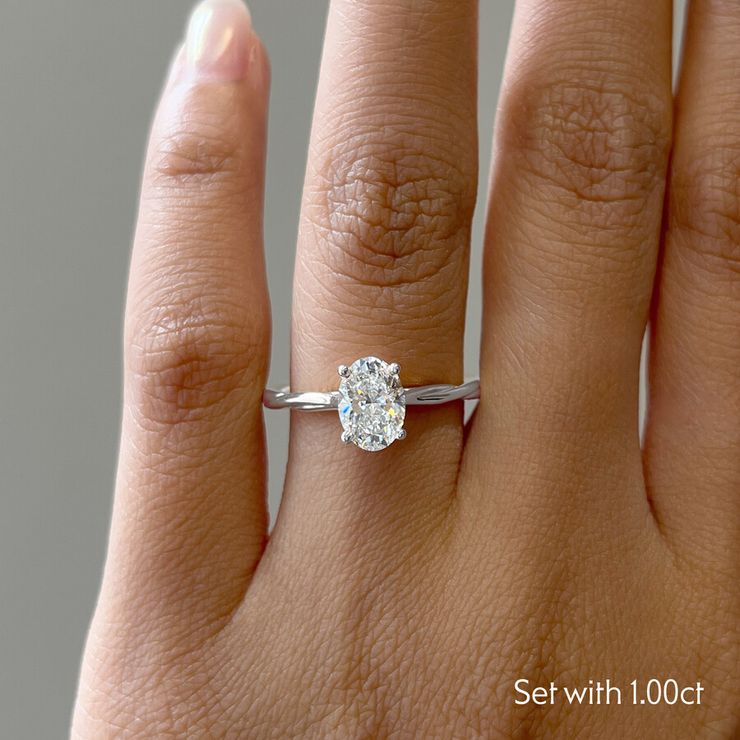 Taylor & Hart Mariposa Oval Engagement Ring 1