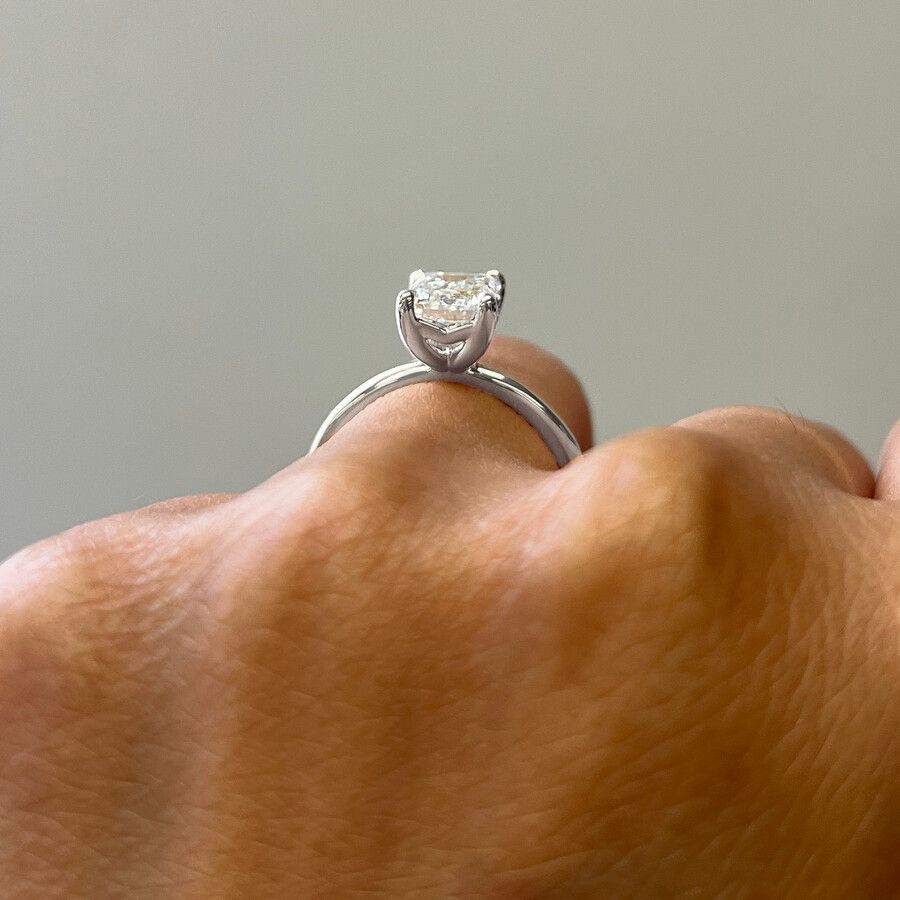 Taylor & Hart Demure Emerald Engagement Ring 7