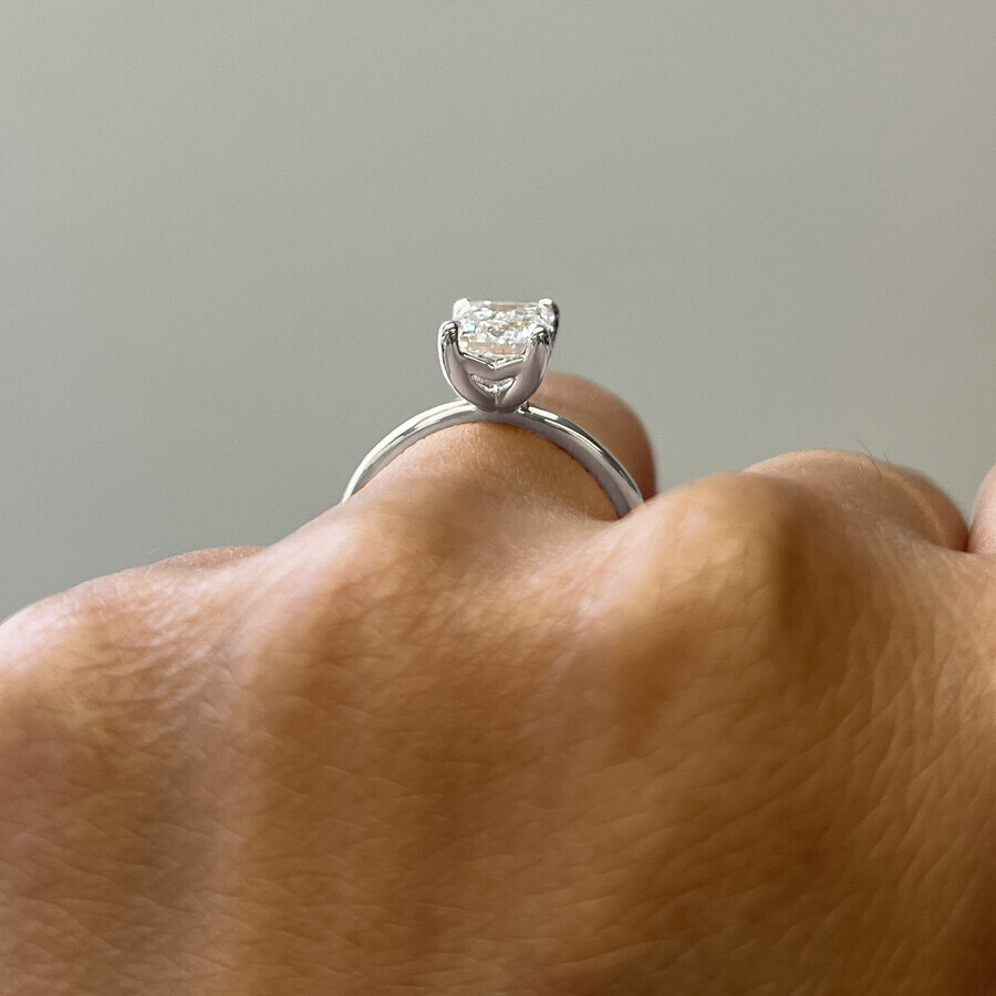Taylor & Hart Demure Emerald Engagement Ring 2