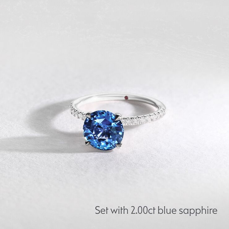 Taylor & Hart Dulcet Round Engagement Ring 3