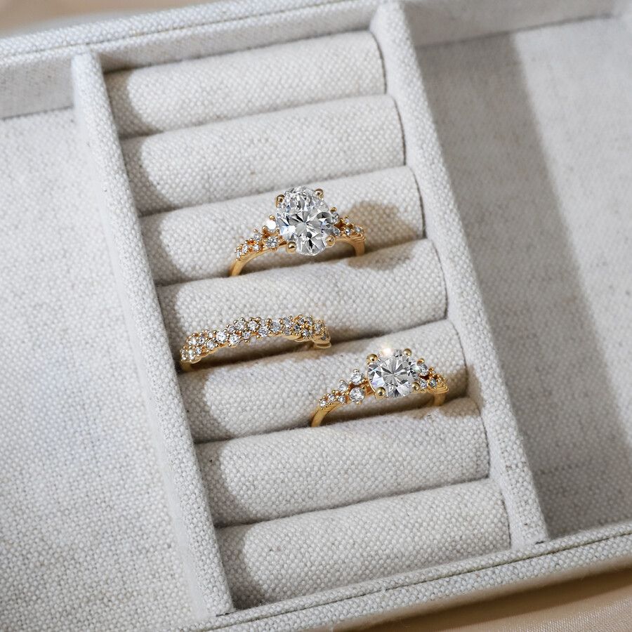 Taylor & Hart Marula Round Engagement Ring 4