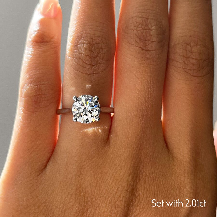 Taylor & Hart Hope Round Engagement Ring 2