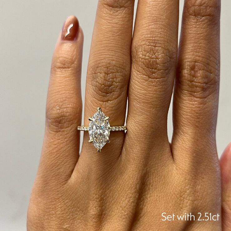 Taylor & Hart Dulcet Marquise Engagement Ring 2