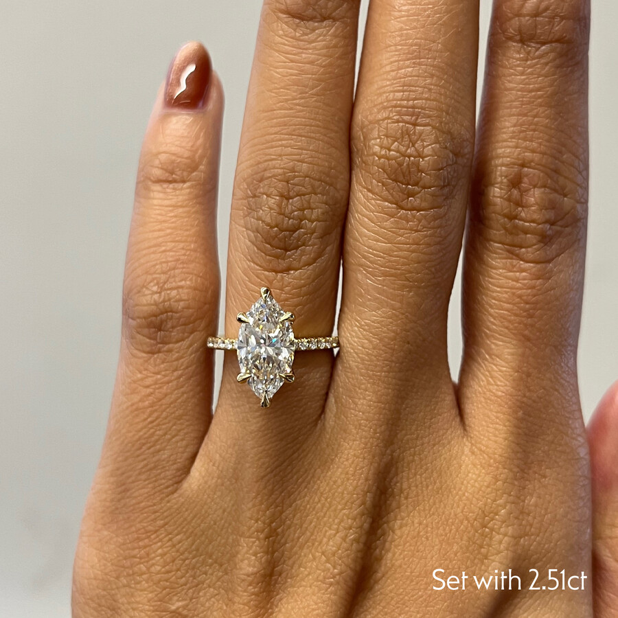 Taylor & Hart Dulcet Marquise Engagement Ring 2