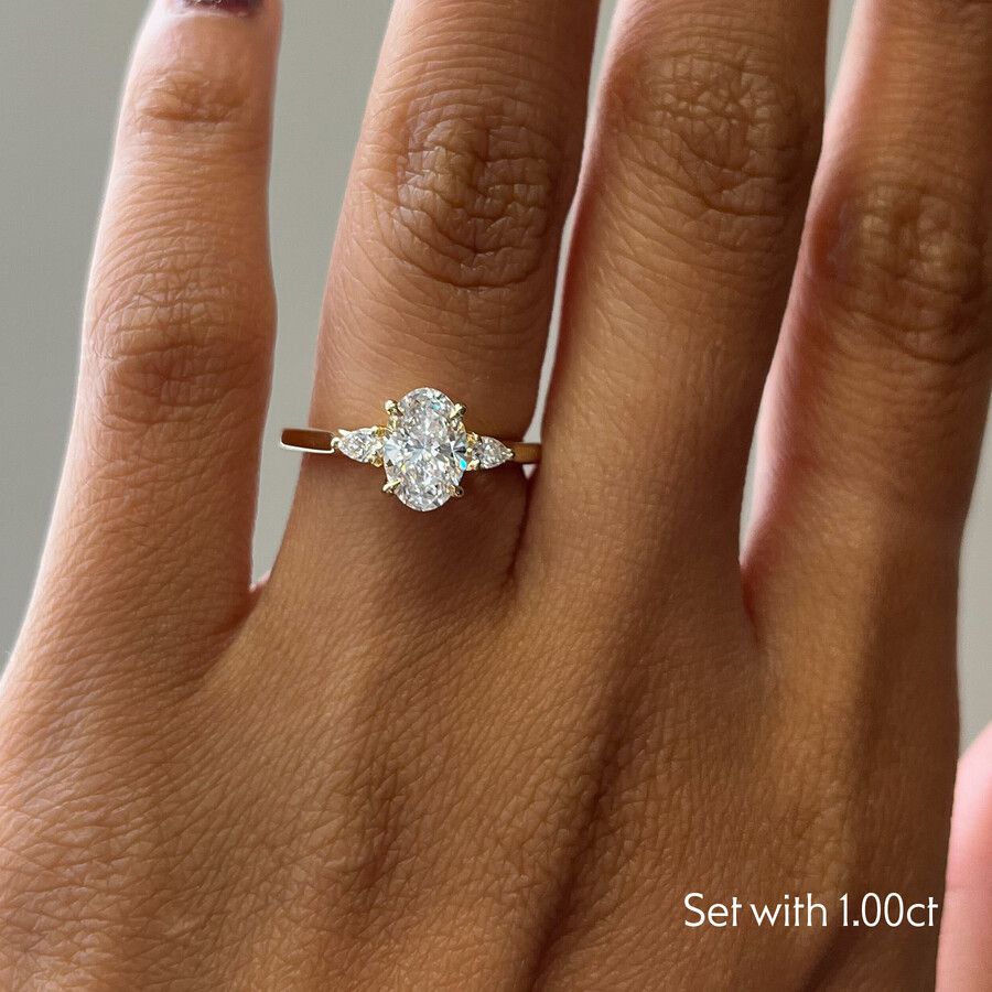 Taylor & Hart Faith Oval Engagement Ring 3