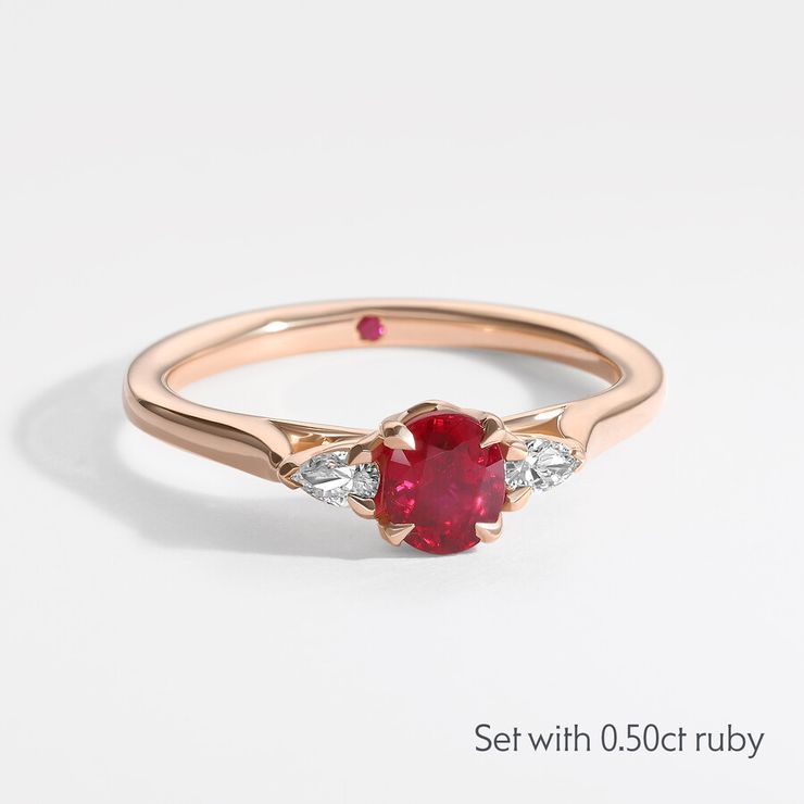 Taylor & Hart Faith Oval Engagement Ring 2
