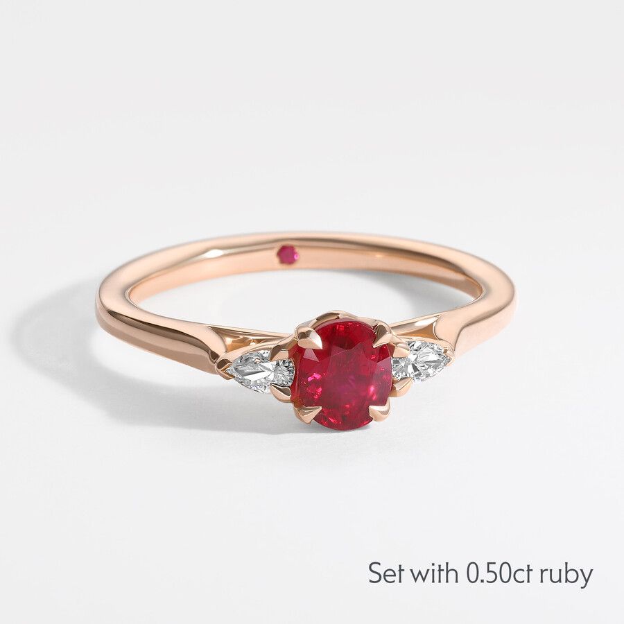 Taylor & Hart Faith Oval Engagement Ring 4
