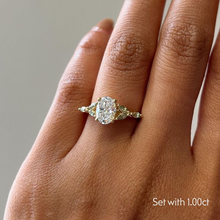 Taylor & Hart Tamora Oval Engagement Ring 1
