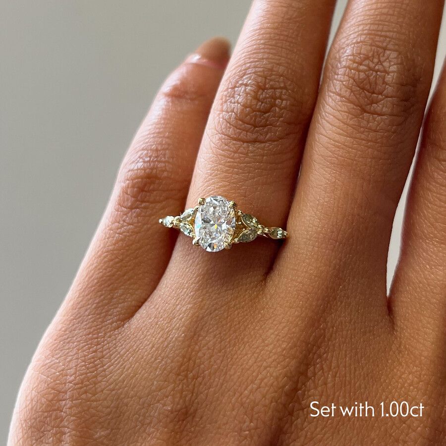 Taylor & Hart Tamora Oval Engagement Ring 3