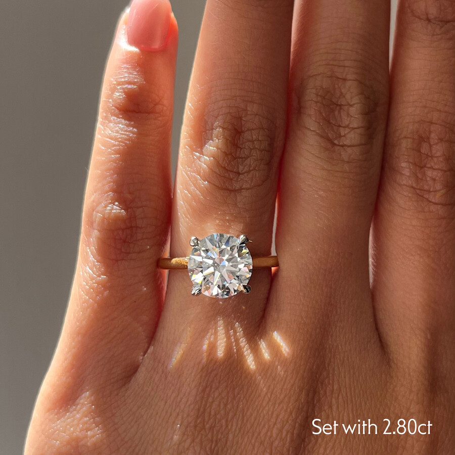 Taylor & Hart Hope Round Engagement Ring 1