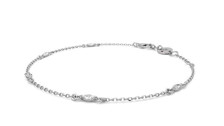 Taylor & Hart Iona Chain Bracelet Jewellery 360 degree image 24