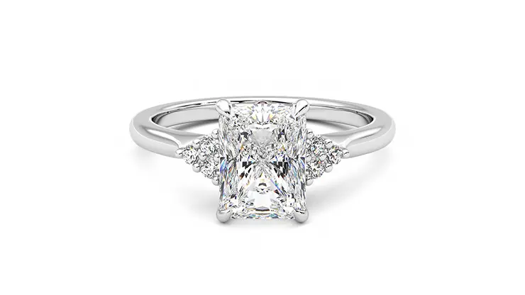 Taylor & Hart Divinity Radiant Engagement Ring 360 detail 01
