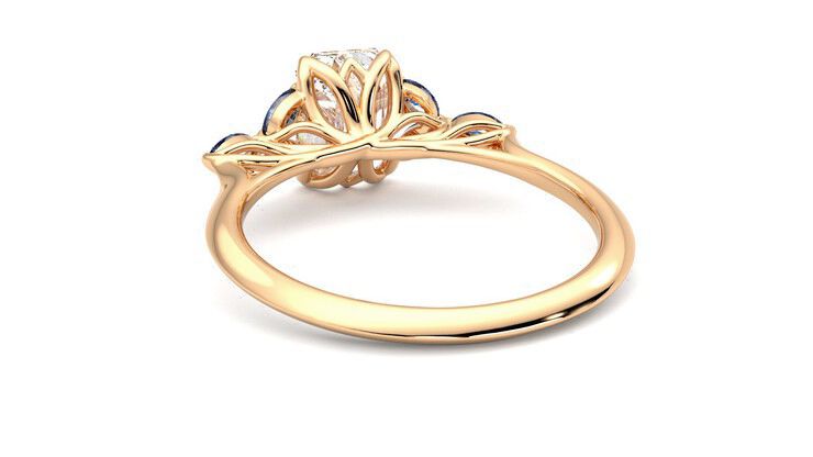 Taylor & Hart Tamora Emerald Engagement Ring 360 degree image 16