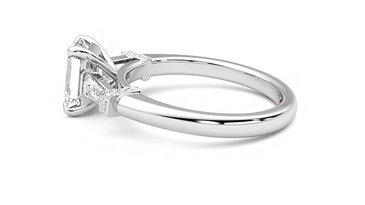 Taylor & Hart Utopia Emerald Engagement Ring 360 degree image 20