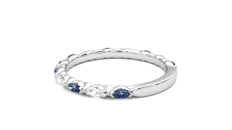 Taylor & Hart Laurel Wedding Ring 360 degree image 18