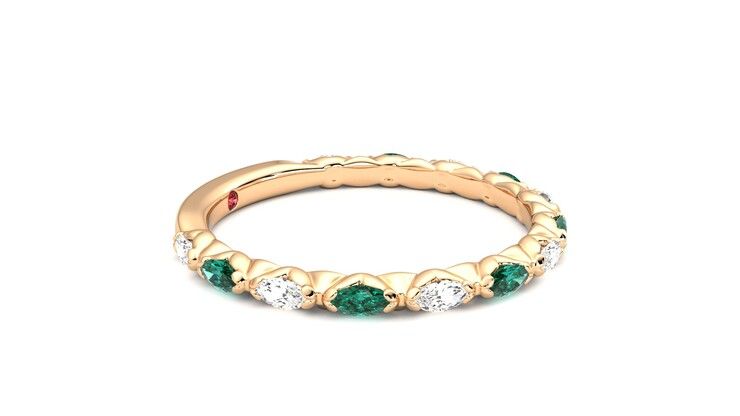 Taylor & Hart Laurel Wedding Ring 360 degree image 8