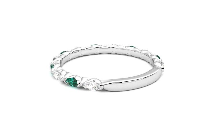 Taylor & Hart Laurel Wedding Ring 360 degree image 17