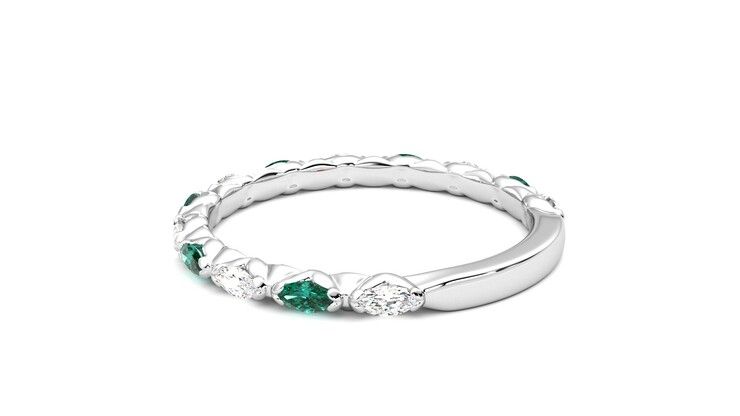 Taylor & Hart Laurel Wedding Ring 360 degree image 18